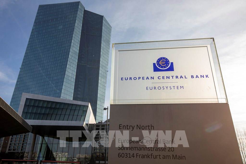 Chuyên gia kinh tế dự báo ECB hạ lãi suất trong tháng Mười