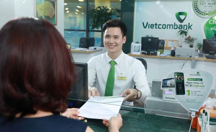 Vietcombank giảm lãi suất cho vay, hỗ trợ cá nhân, doanh nghiệp bị ảnh hưởng bởi bão số 3