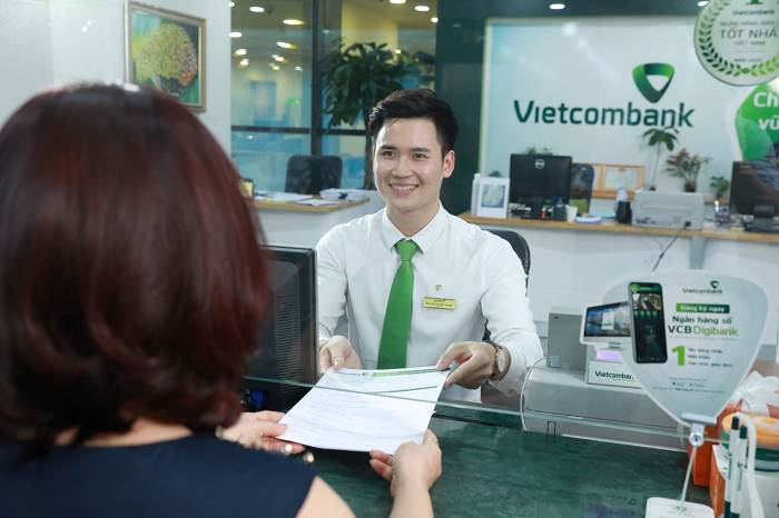 Vietcombank giảm lãi suất cho vay, hỗ trợ cá nhân, doanh nghiệp bị ảnh hưởng bởi bão số 3