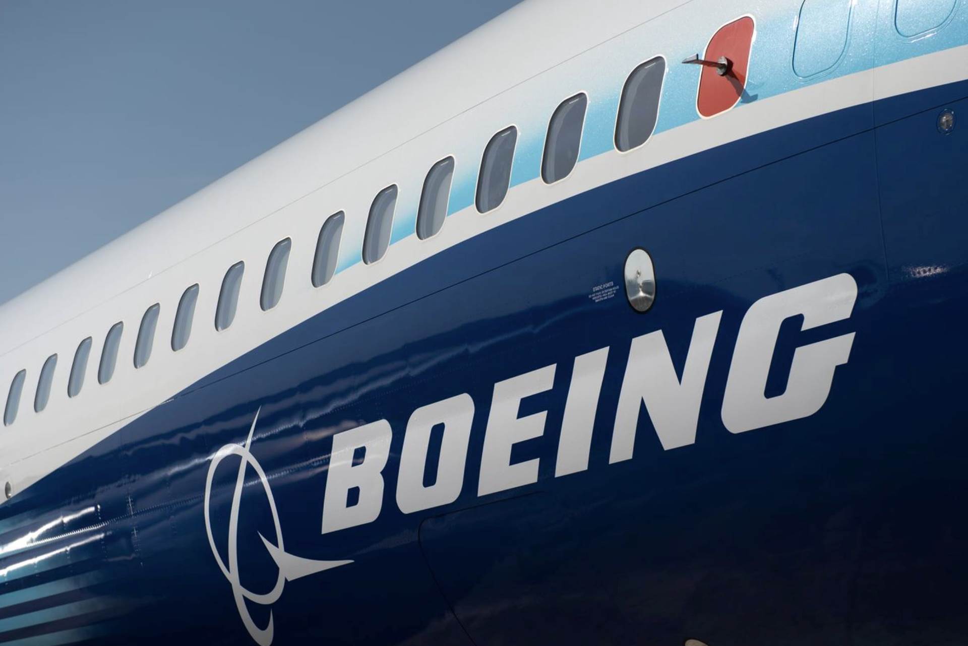 Boeing có thể phải chia nhỏ bộ máy, pha loãng cổ phiếu, CEO thừa nhận sẽ cần rất nhiều thời gian