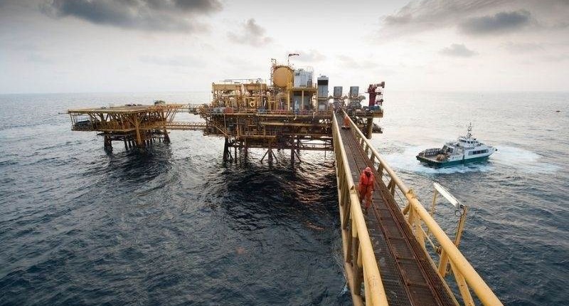 Nguy cơ trì trệ kinh tế của các quốc gia xuất khẩu dầu