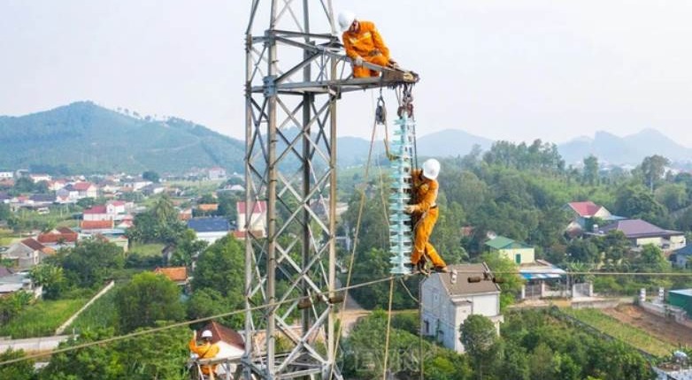 EVN chưa ‘tiết lộ’ doanh thu tăng thêm sau khi tăng giá điện