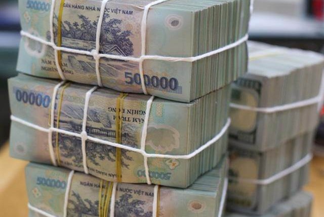 Giao dịch trên thị trường mở sôi động