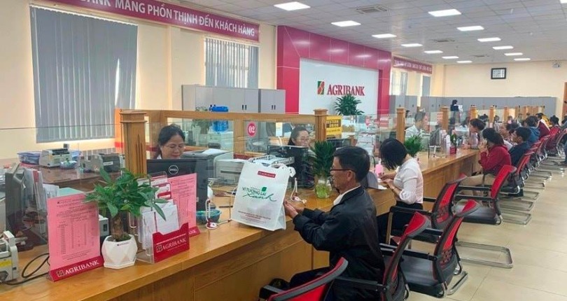 Tín dụng cuối năm tăng đột biến, dòng vốn chảy vào đâu?