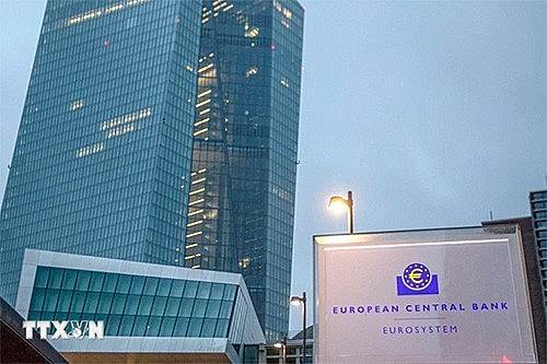 Rủi ro nợ công tại Eurozone gia tăng trước bất ổn chính trị và hiệu suất kinh tế