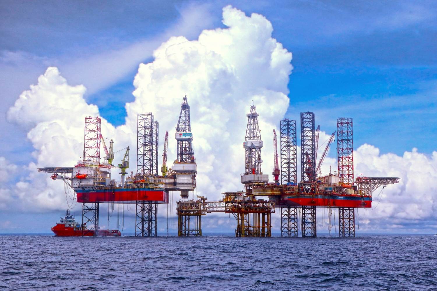 Con đường để Petrovietnam trở thành Tập đoàn Công nghiệp – Năng lượng Quốc gia