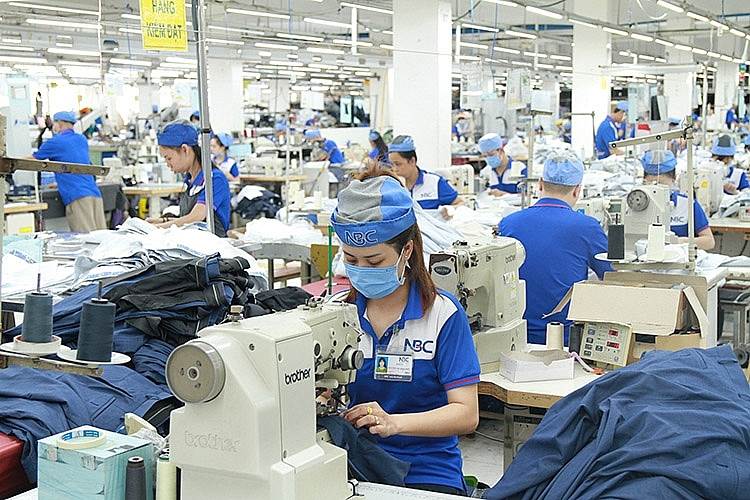 Doanh nghiệp cần chủ động nguyên vật liệu nội địa cho hàng dệt may xuất khẩu