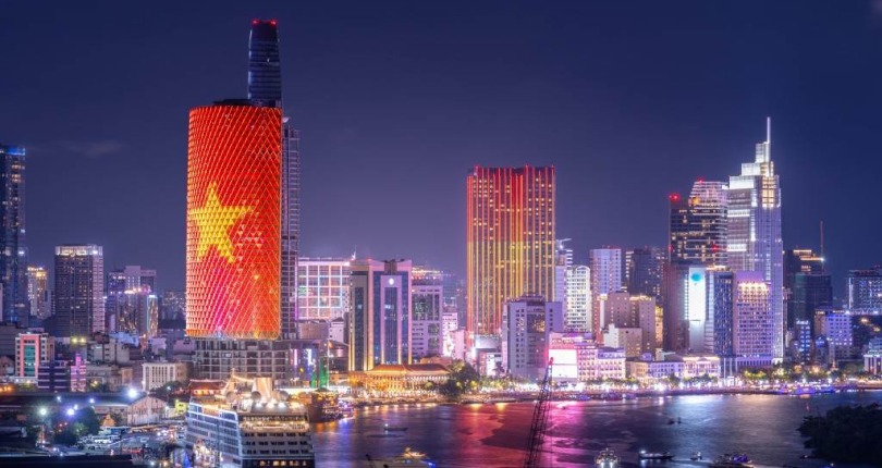 Khảo sát Lương của Robert Walters 82% doanh nghiệp Việt Nam dự kiến tăng lương trong năm 2025