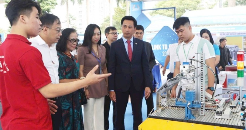 Hà Nội thúc đẩy kinh tế số, kinh tế xanh, phát triển bền vững