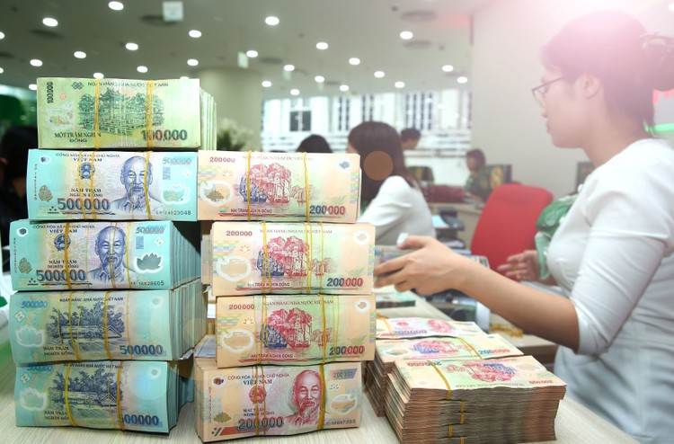 Tăng trưởng tín dụng và nỗi lo nợ xấu