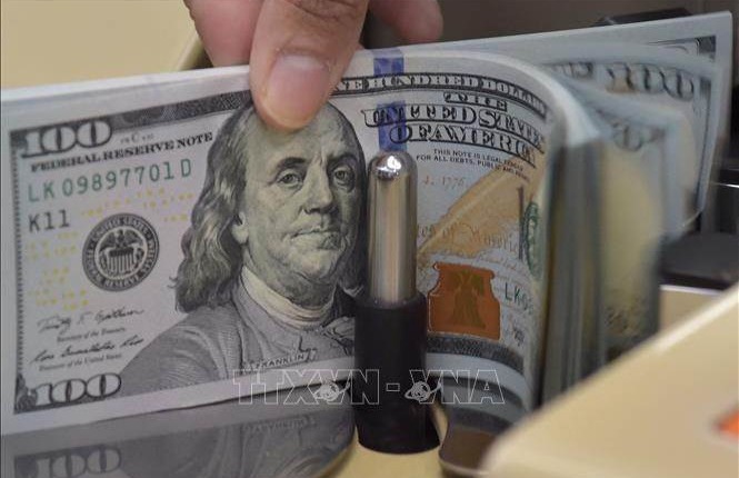 Nguy cơ bất ổn kinh tế toàn cầu do đồng bạc xanh tăng giá