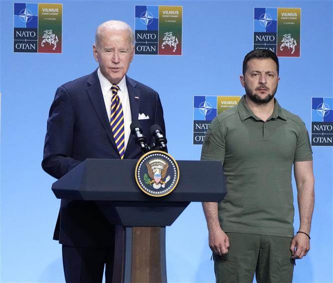 Lô vũ khí cuối cùng gửi Ukraine của Tổng thống Biden gồm những gì?