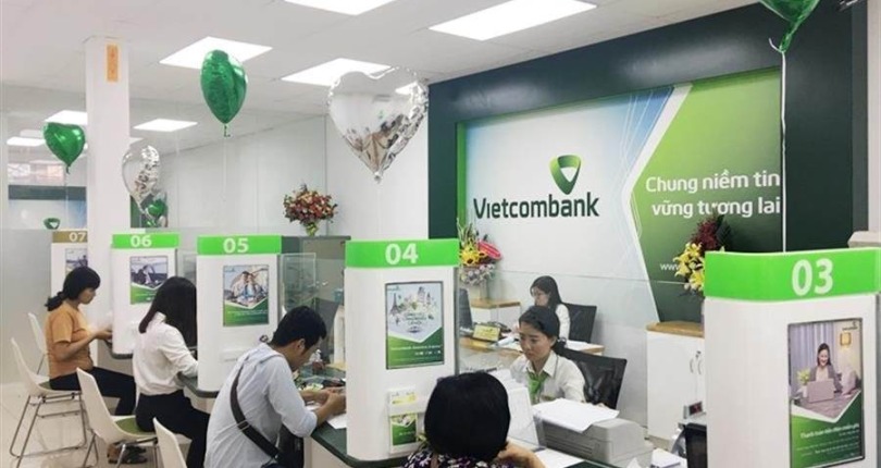 Tạm ngừng giao dịch với người phụ nữ yêu cầu chuyển 230 triệu, nhân viên ngân hàng Vietcombank nhận được thư cảm ơn