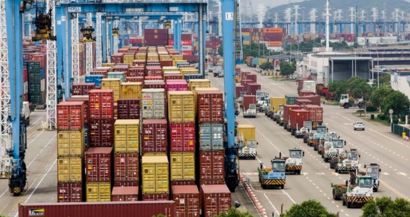 Trung Quốc: Dự trữ ngoại hối và thặng dư thương mại tiếp đà gia tăng