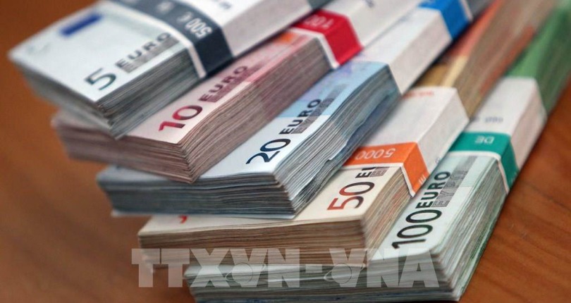 Đồng euro suy giảm có thể làm tăng đáng kể sức mua của du khách Mỹ tại châu Âu