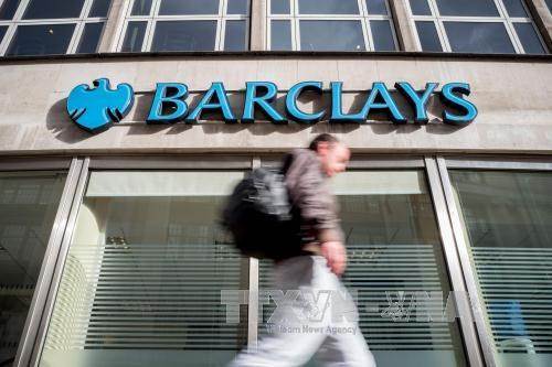 Barclays: Chi tiêu bằng thẻ tín dụng, thẻ ghi nợ tại Anh hầu như không tăng trưởng