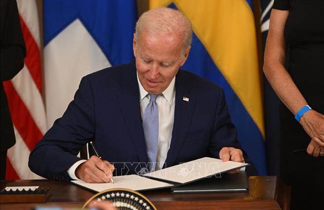 Mỹ: Tổng thống Joe Biden ban hành lệnh cấm khoan thăm dò ngoài khơi