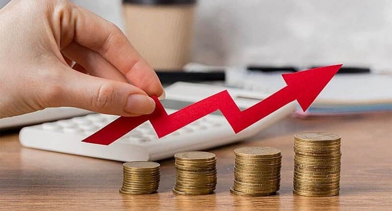 Lãi suất cho vay tiếp đà giảm 0,44%, song có thể đảo chiều tăng năm 2025