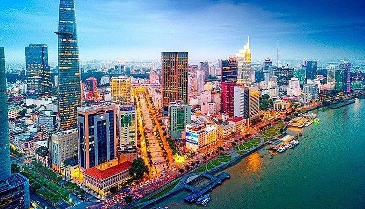 Tận dụng cơ hội, hoá giải thách thức để nền kinh tế “cất cánh”