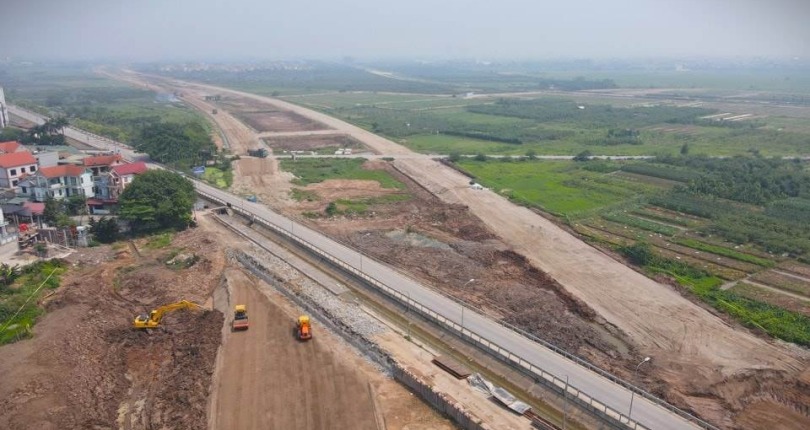 “Đẩy nhanh tiến độ các dự án trọng điểm là nhiệm vụ then chốt”