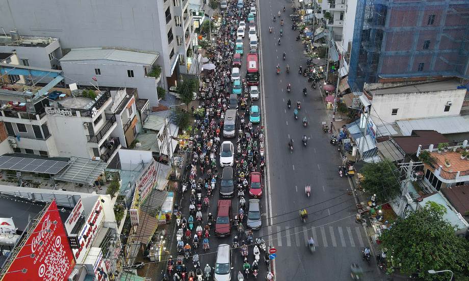 Siêu thị, chợ đầu mối lo ngại giá thực phẩm Tết tăng cao vì kẹt xe