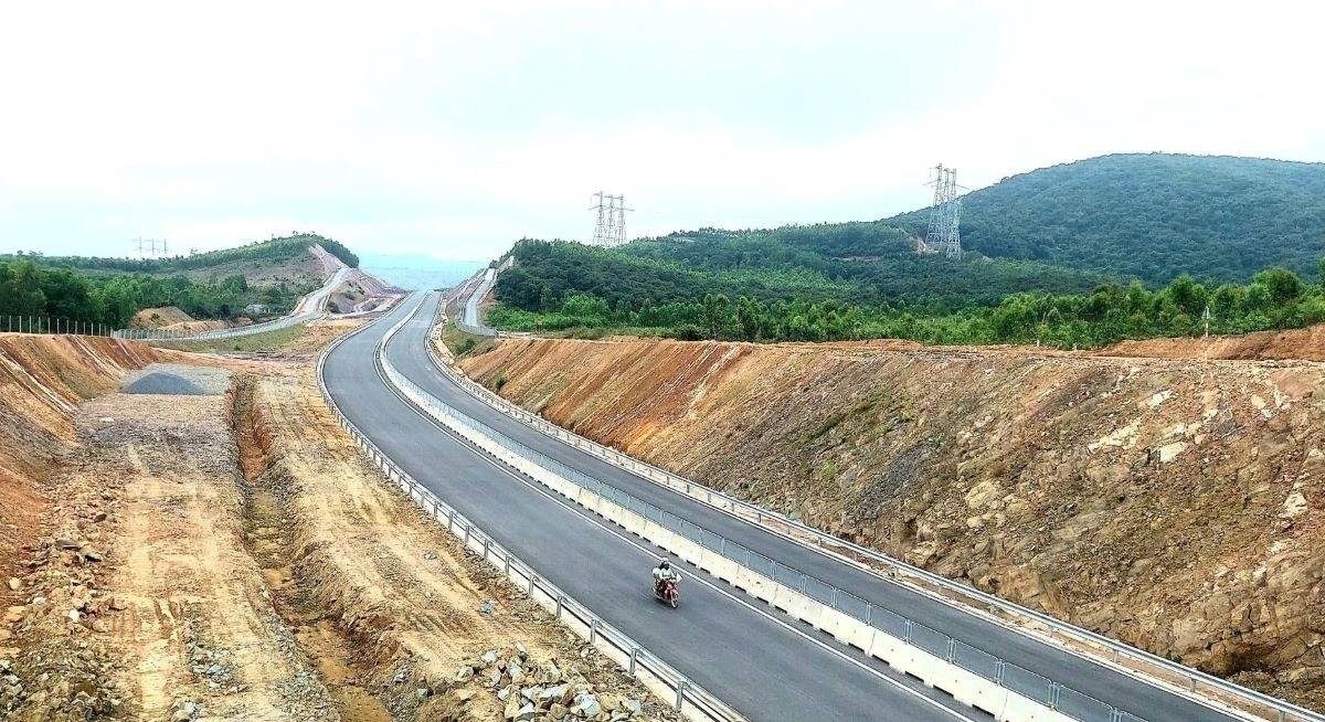 Mở rộng cao tốc Bắc-Nam: “Cú hích” cho tăng trưởng GDP
