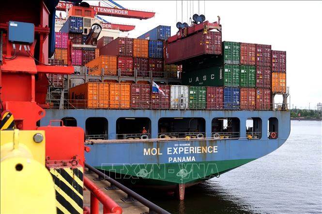 Thuế quan có thể khiến nền kinh tế lớn nhất châu Âu thiệt hại 330 tỷ USD