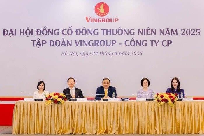 Ông Phạm Nhật Vượng trả lời cổ đông: “Cái gì ngon tập đoàn đầu tư, cái gì xương thì tôi sẽ đầu tư”