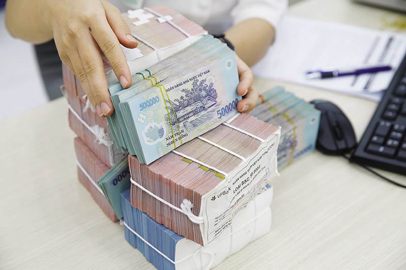 Lãi suất huy động bất ngờ tăng, lãi vay chưa bị tác động?