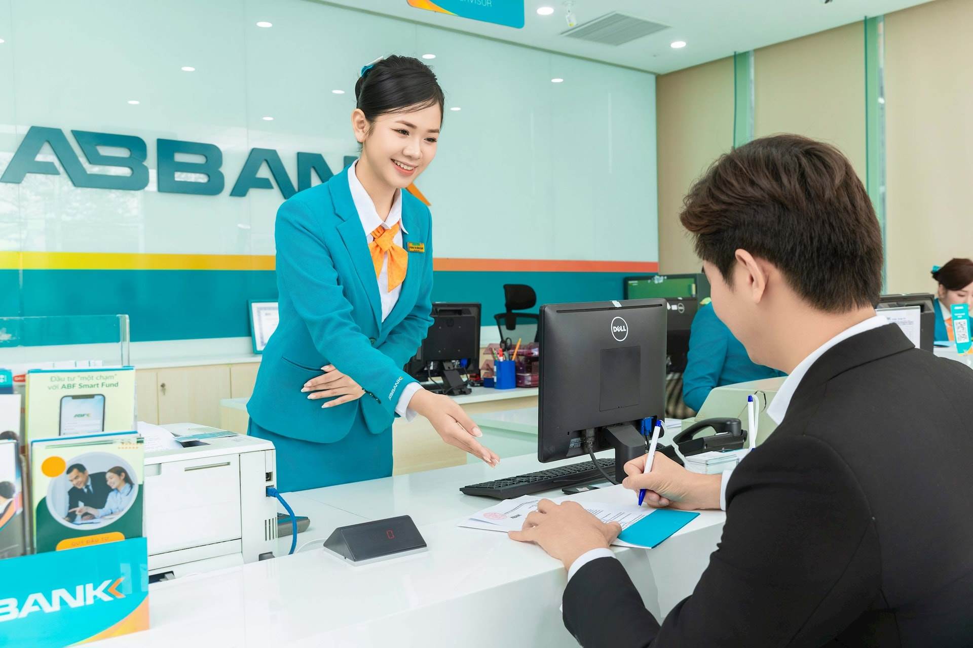 ABB: Quý 1/2025: lợi nhuận trước thuế của ABBANK tăng hơn 2 lần so với cùng kỳ, chuyển đổi số mạnh mẽ