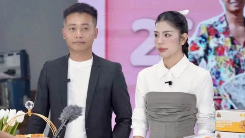 Quang Linh Vlog và Hằng Du Mục bị bắt