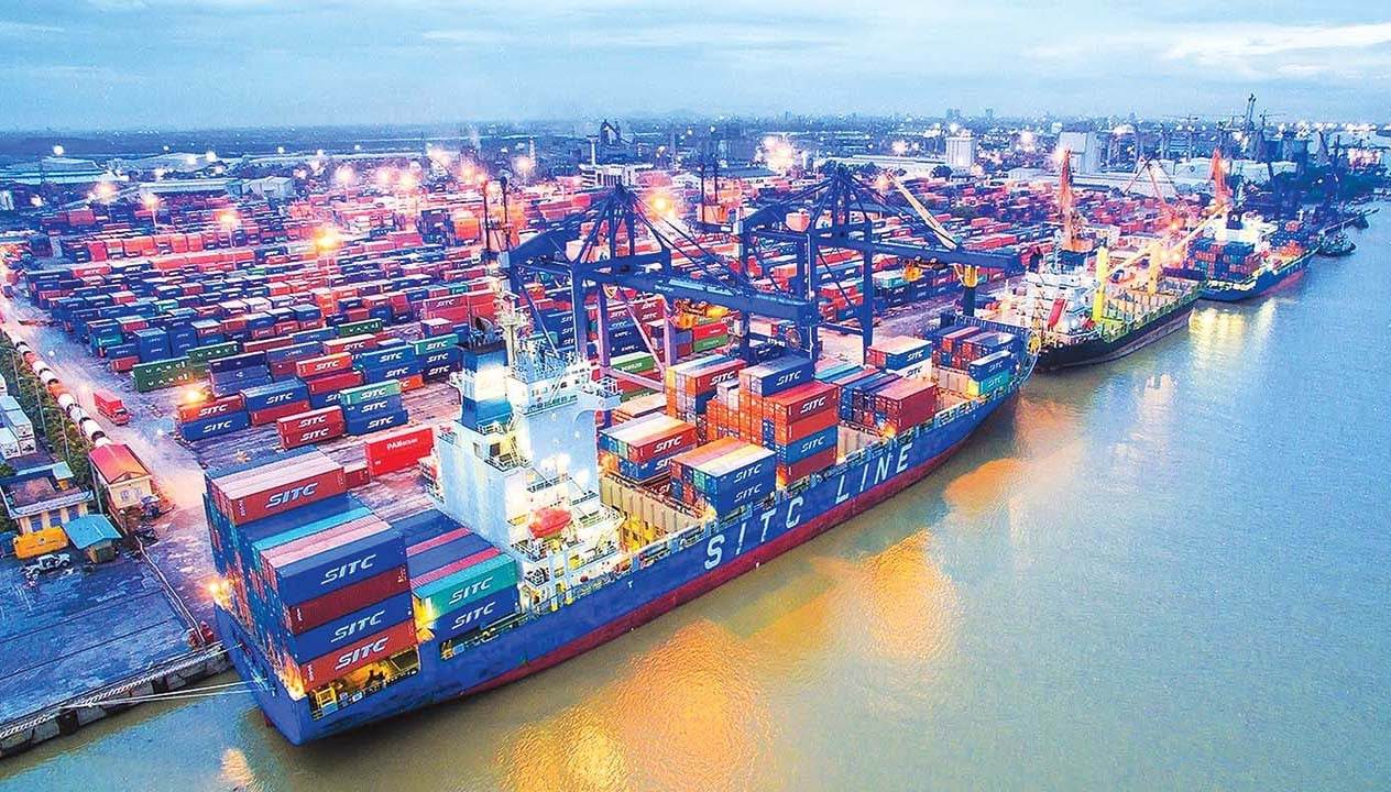 Standard Chartered dự báo GDP Việt Nam quý I tăng trưởng 7,7%
