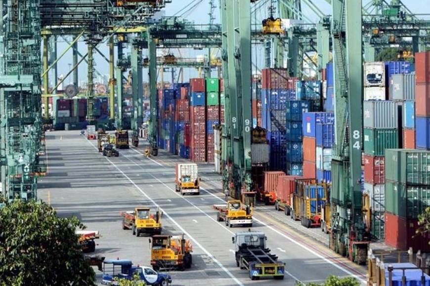 Việt Nam nhập siêu gần 4 tỷ USD từ ASEAN trong quý 1/2025