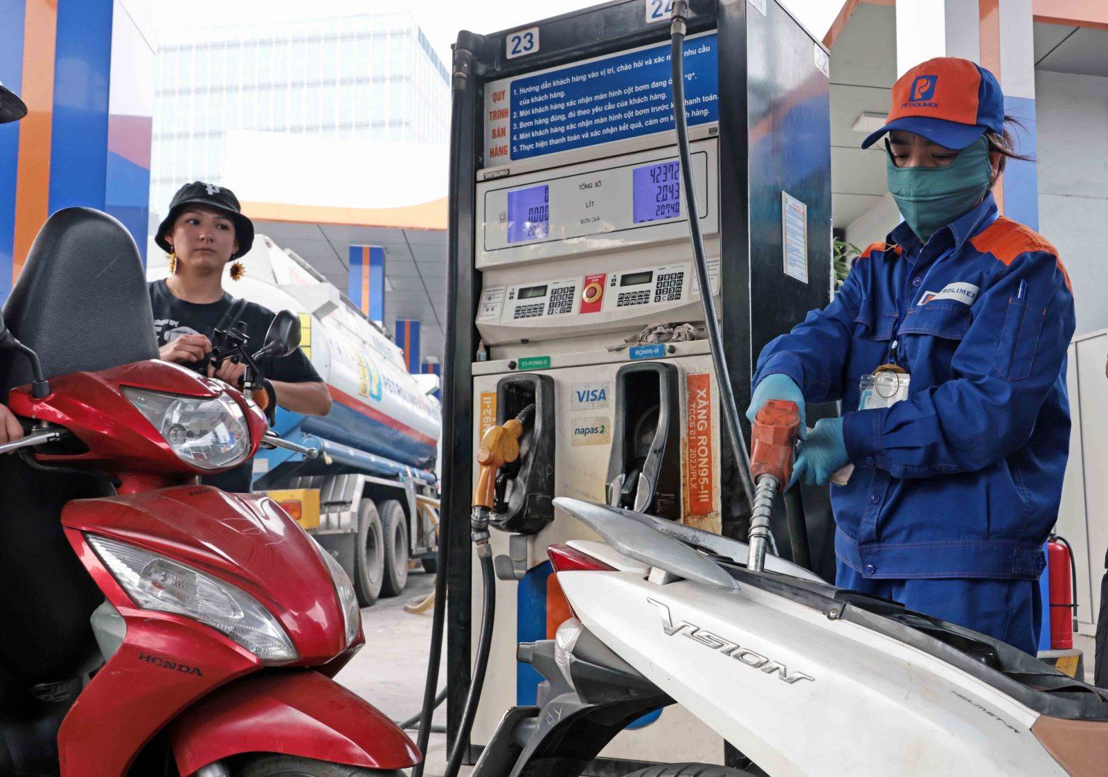 VPI dự báo giá xăng dầu giảm mạnh trong kỳ điều hành ngày mai 10/4