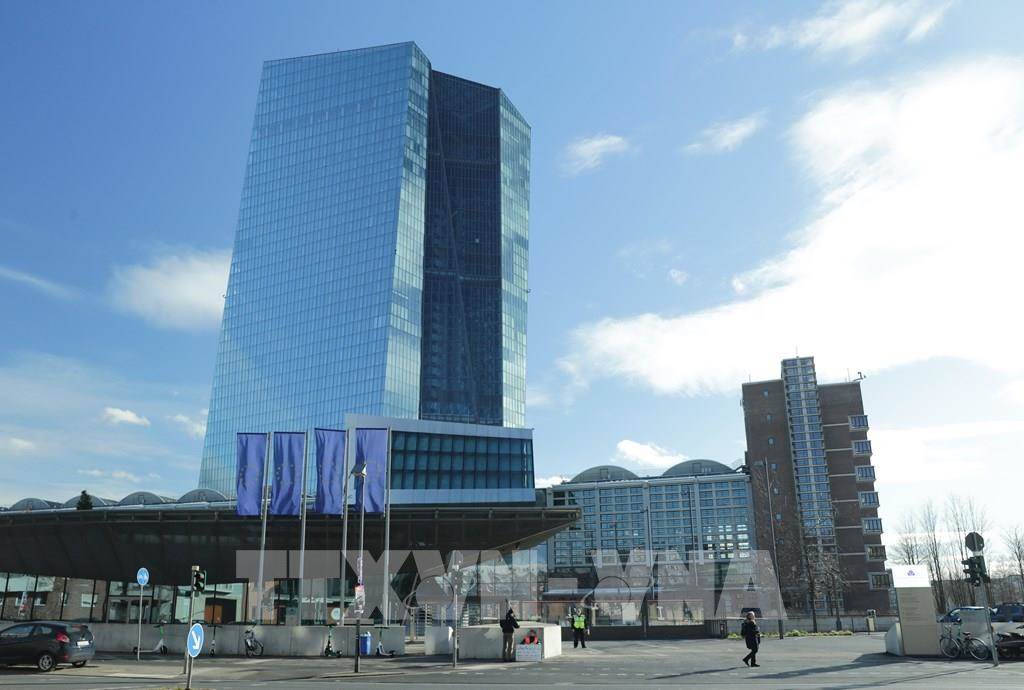 Thuế quan Mỹ gây thêm khó khăn cho quyết định lãi suất của ECB