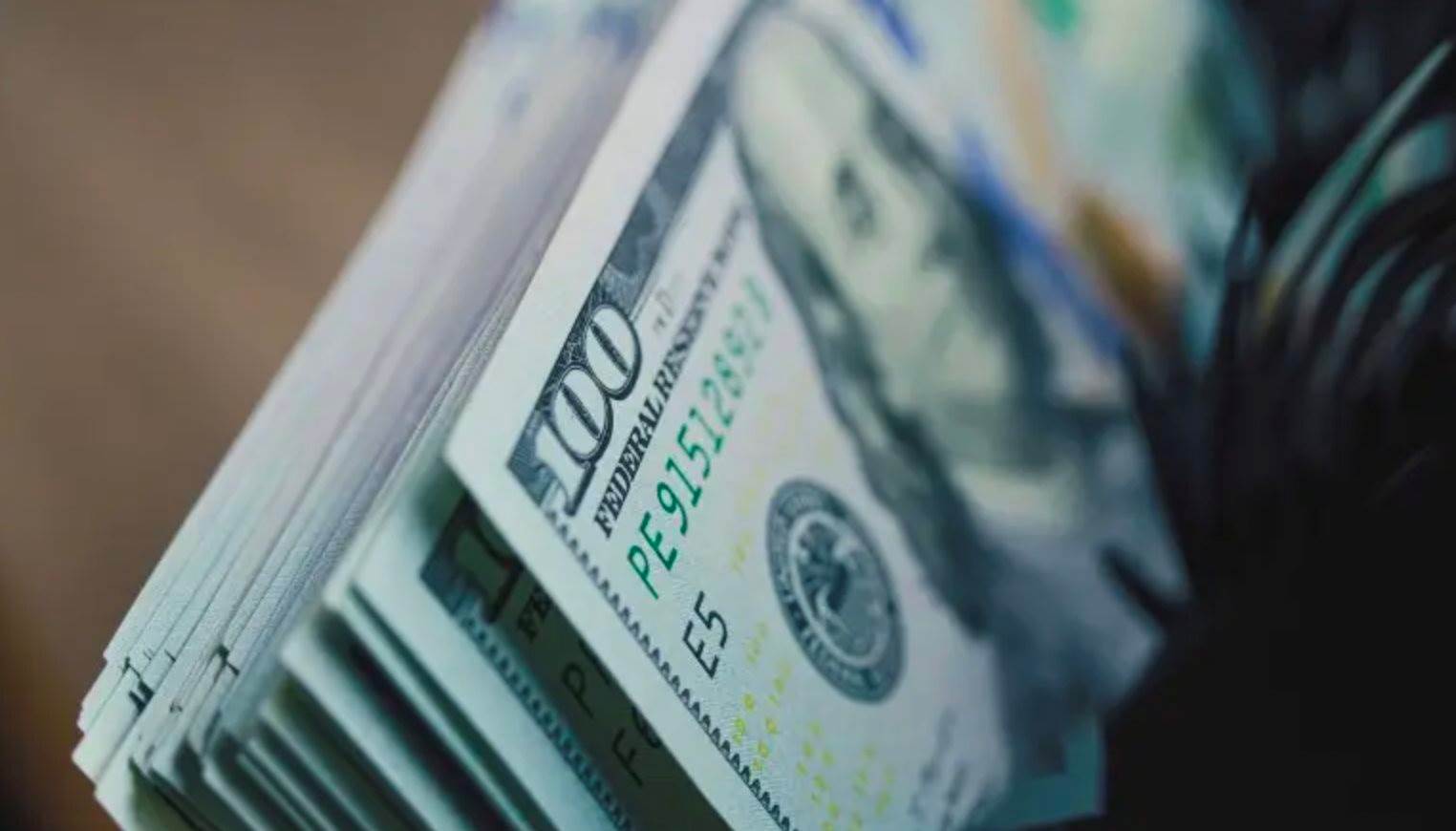 USD trượt giá, một đồng tiền khác ‘trỗi dậy’ trở thành ‘hầm trú ẩn’ mới cho giới đầu tư toàn cầu, tăng gần 4% chỉ trong 2 ngày