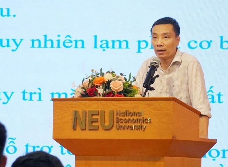 PGS.TS Phạm Thế Anh: Thị trường bất động sản Việt Nam sẽ đối mặt với nguy cơ lớn nếu dòng vốn tiếp tục chảy vào các hoạt động đầu cơ