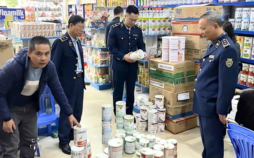 600 loại sữa giả, bộ nói không phải đối tượng quản lý và đã giao địa phương, vậy trách nhiệm của ai?