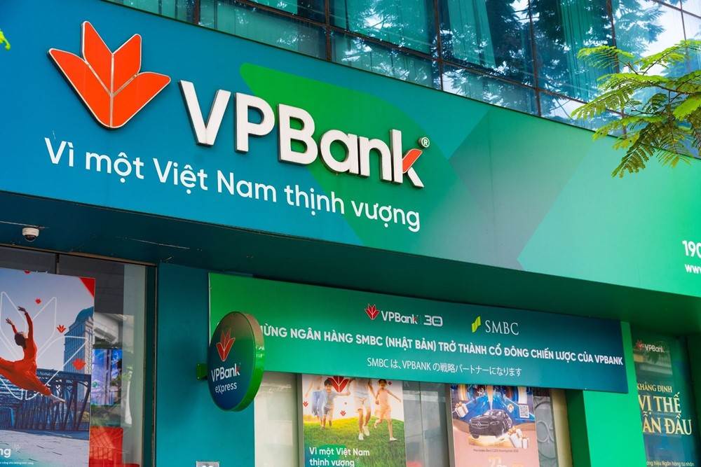 VPB: Giảm lãi suất huy động tại quầy, giữ nguyên kênh trực tuyến