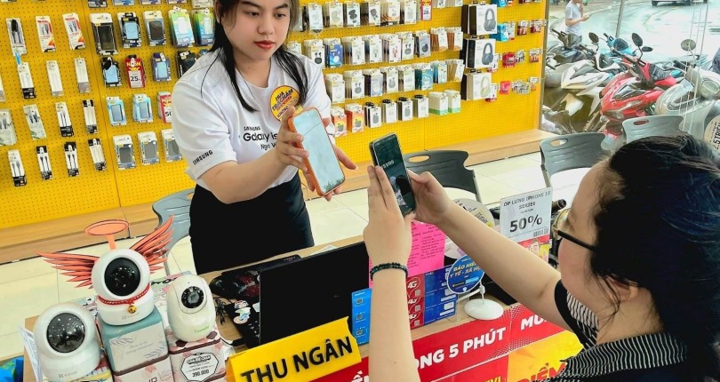 Nhiều chuỗi khác bắt đầu tham chiến mảng nạp – rút – chuyển tiền ngân hàng, Thế Giới Di Động có lo ngại?