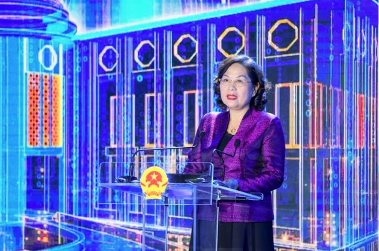 Thủ tướng mong ngành ngân hàng ‘mở lòng ra một chút nữa’, giảm thêm lãi suất cho gói tín dụng 500.000 tỷ