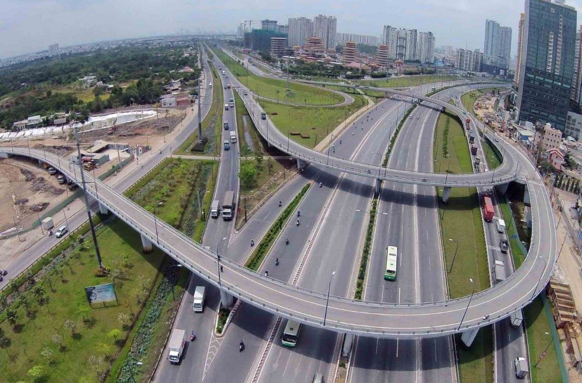 Hạ tầng trở thành động lực then chốt cho sự phục hồi của thị trường bất động sản