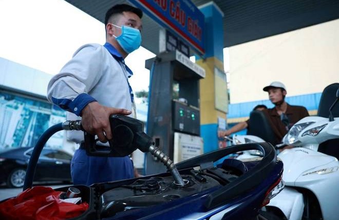 Dự báo giá xăng dầu tuần tới tiếp tục tăng mạnh, cao nhất 1.600 đồng/lít