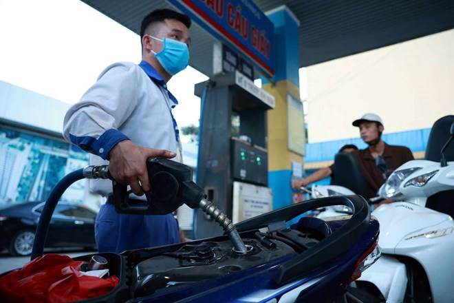 Dự báo giá xăng dầu tuần tới tiếp tục tăng mạnh, cao nhất 1.600 đồng/lít
