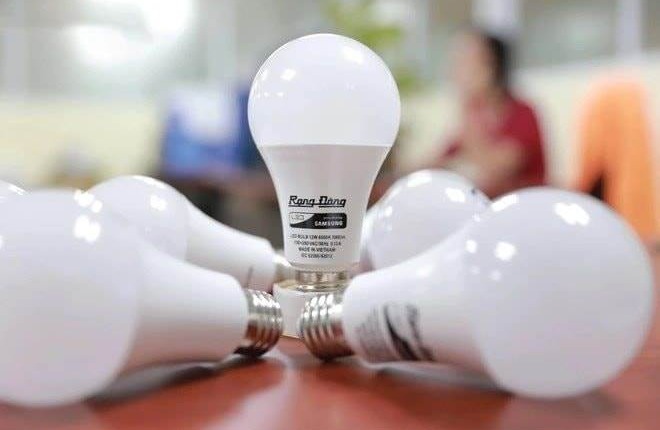 RAL: Huyền thoại hàng tiêu dùng Việt gặp khó vì ‘đại hồng thủy’ hàng Trung Quốc, vẫn trả cổ tức tiền mặt 50%, một ‘người quen’ ra tay cứu giúp