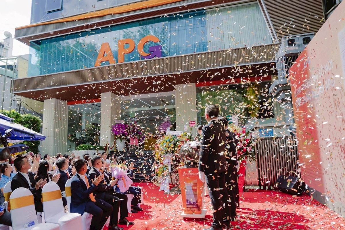 APG: Đẩy mạnh tái cấu trúc, Chứng khoán APG khai trương trụ sở mới