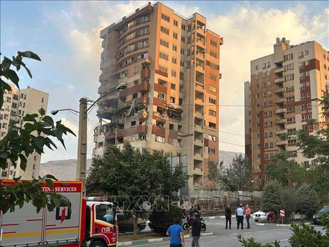 Iran cáo buộc Mỹ chịu trách nhiệm về vụ tấn công của Israel, Mỹ phủ nhận liên quan