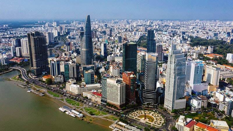 Nhiều dự án ‘bung hàng’ khiến nhu cầu nhân lực ngành bất động sản tăng đột biến