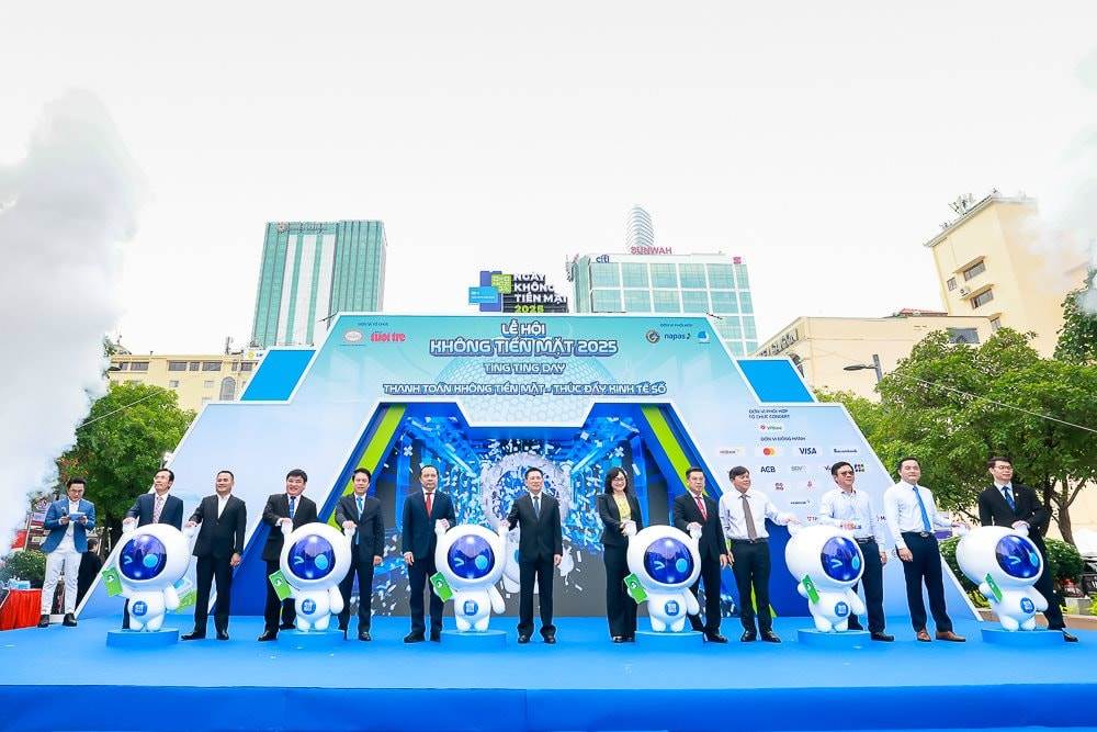 Ấn tượng những giải pháp tài chính số của VPBank Cashless City tại Ngày không tiền mặt 2025