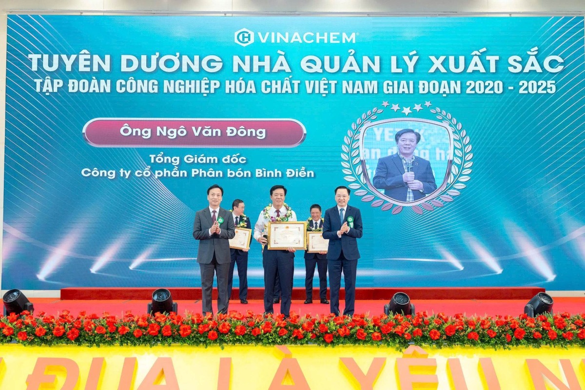 Tổng giám đốc Phân bón Bình Điền được vinh danh Nhà lãnh đạo xuất sắc